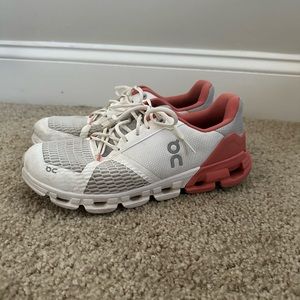 Women On Cloud Running Shoes
